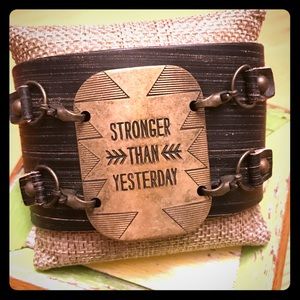 🍑Handmade Leather Buckle Bracelet